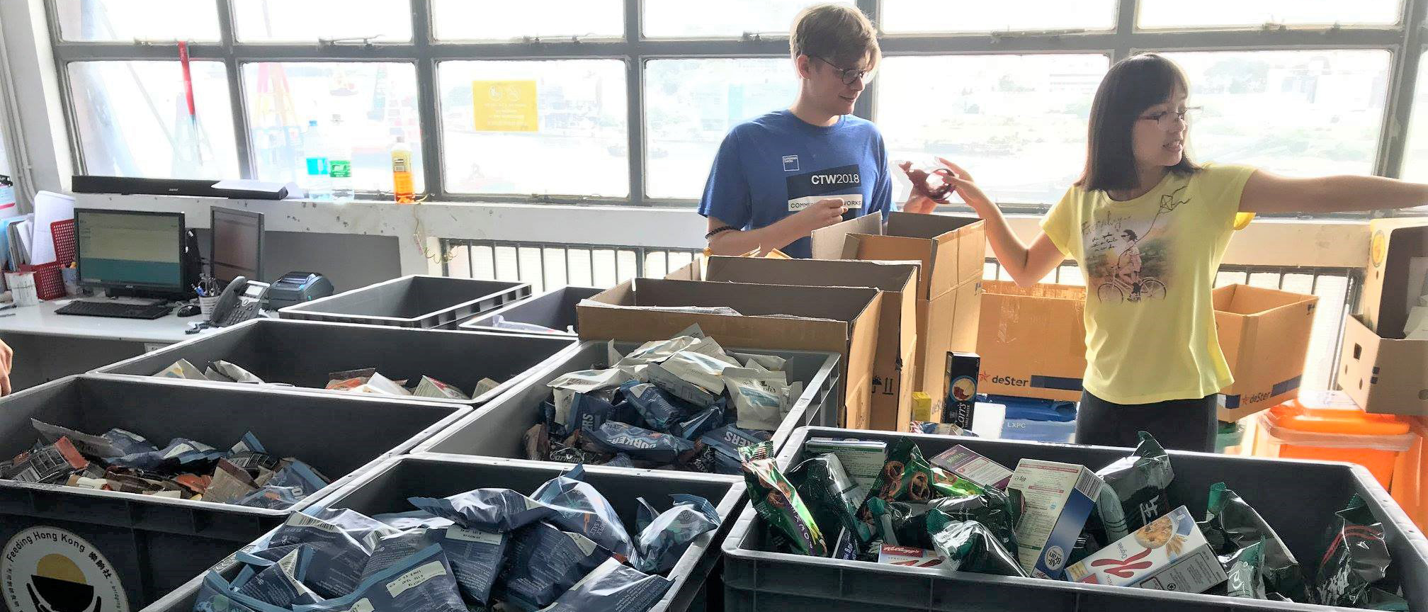 Inspecting and sorting food surplus from the airport