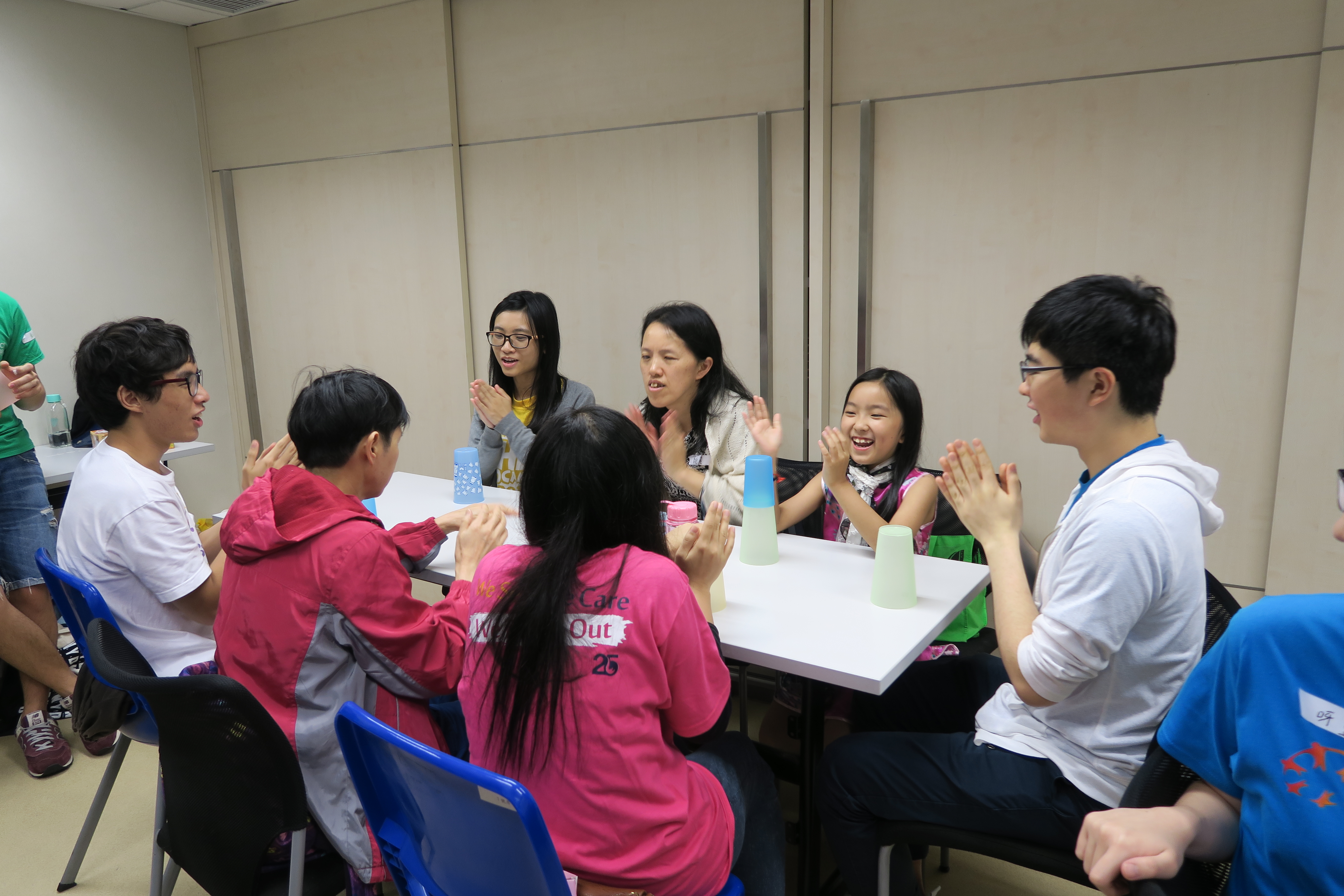 Let's play the Cup Song together!