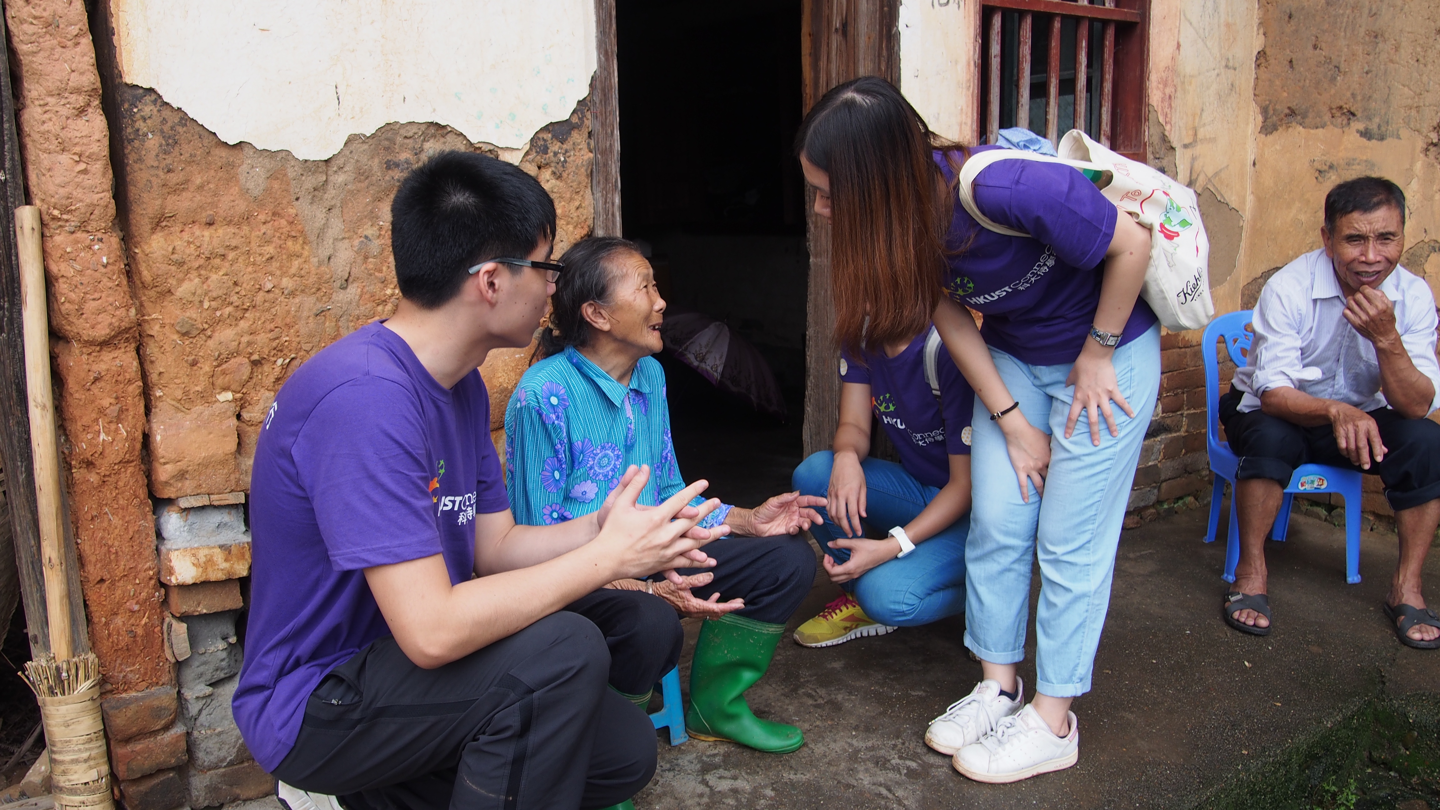 Volunteers visiting elderly to know more about their daily life