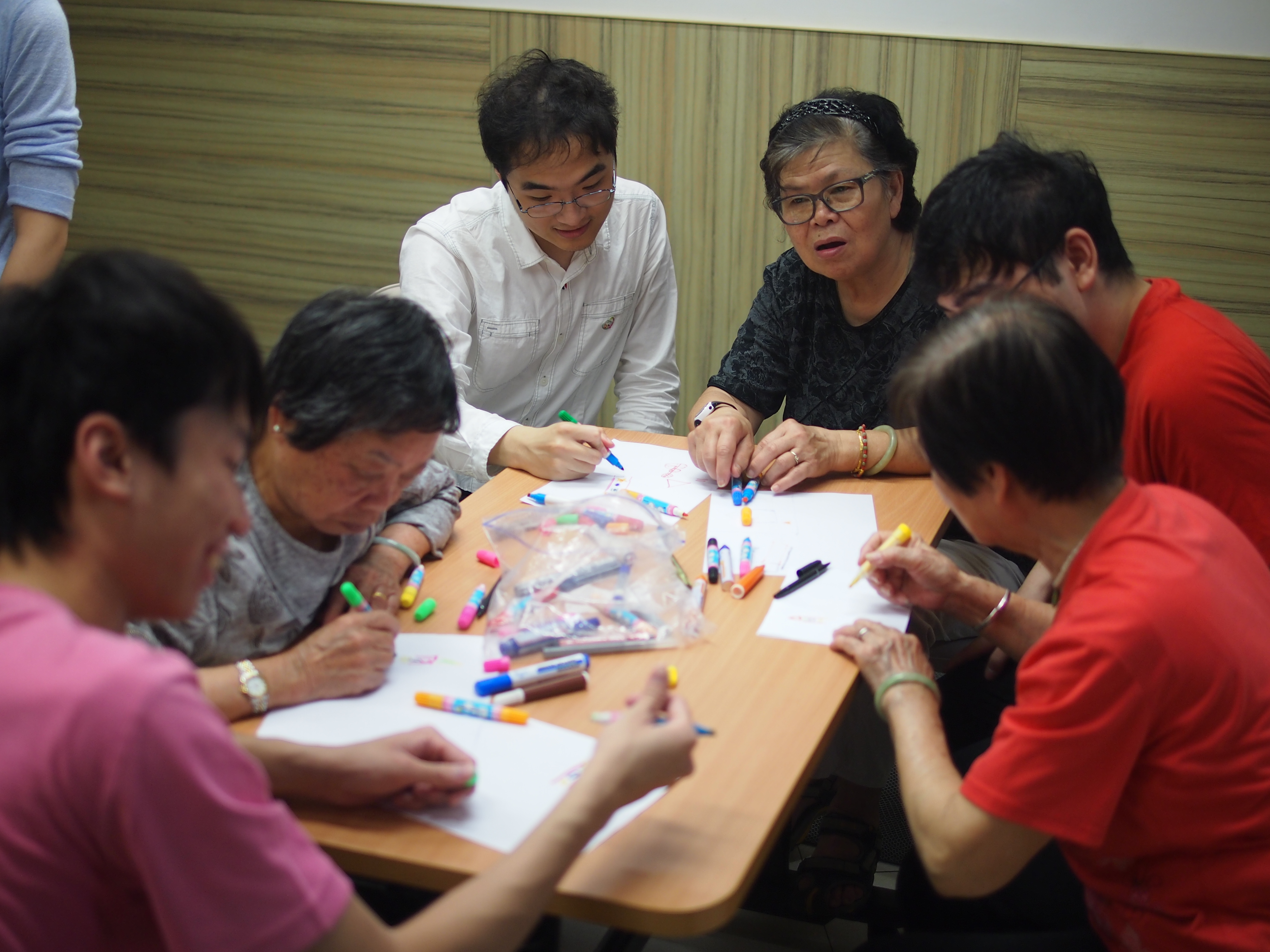 Getting to know each other through drawings