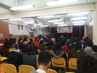 Volunteers attending the briefing session