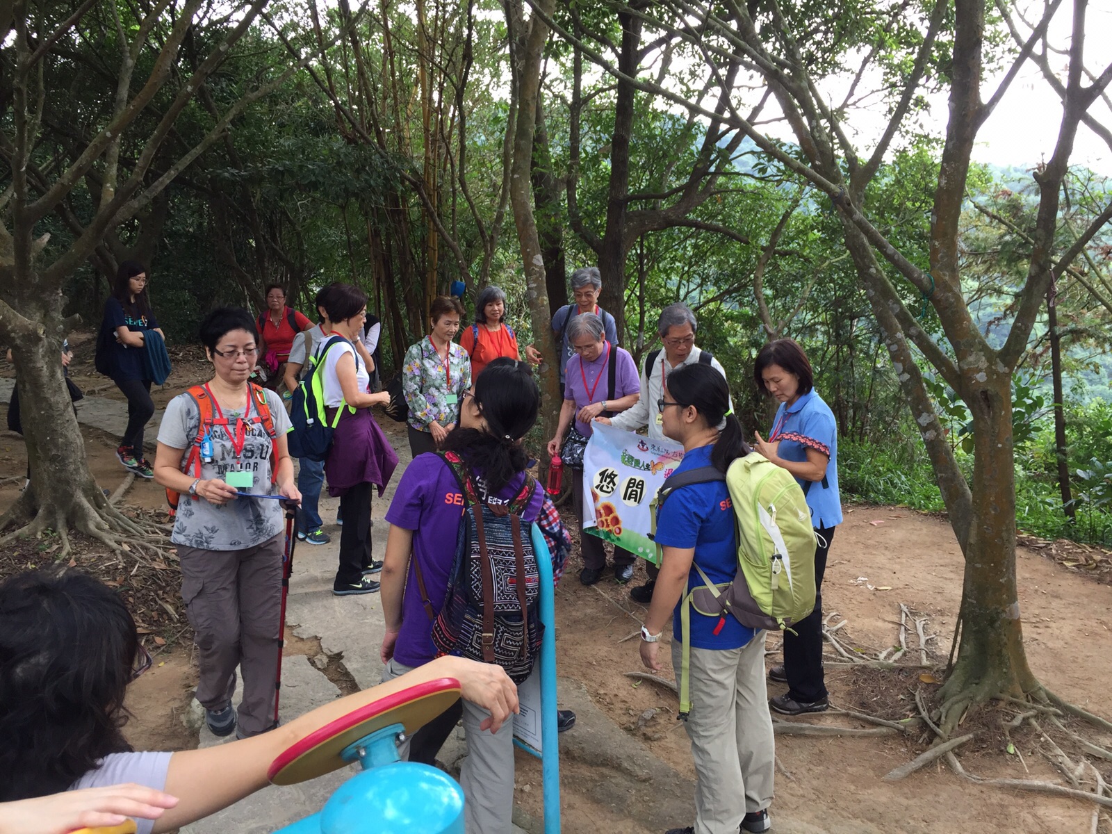 It's time to get some rest and take a group photo