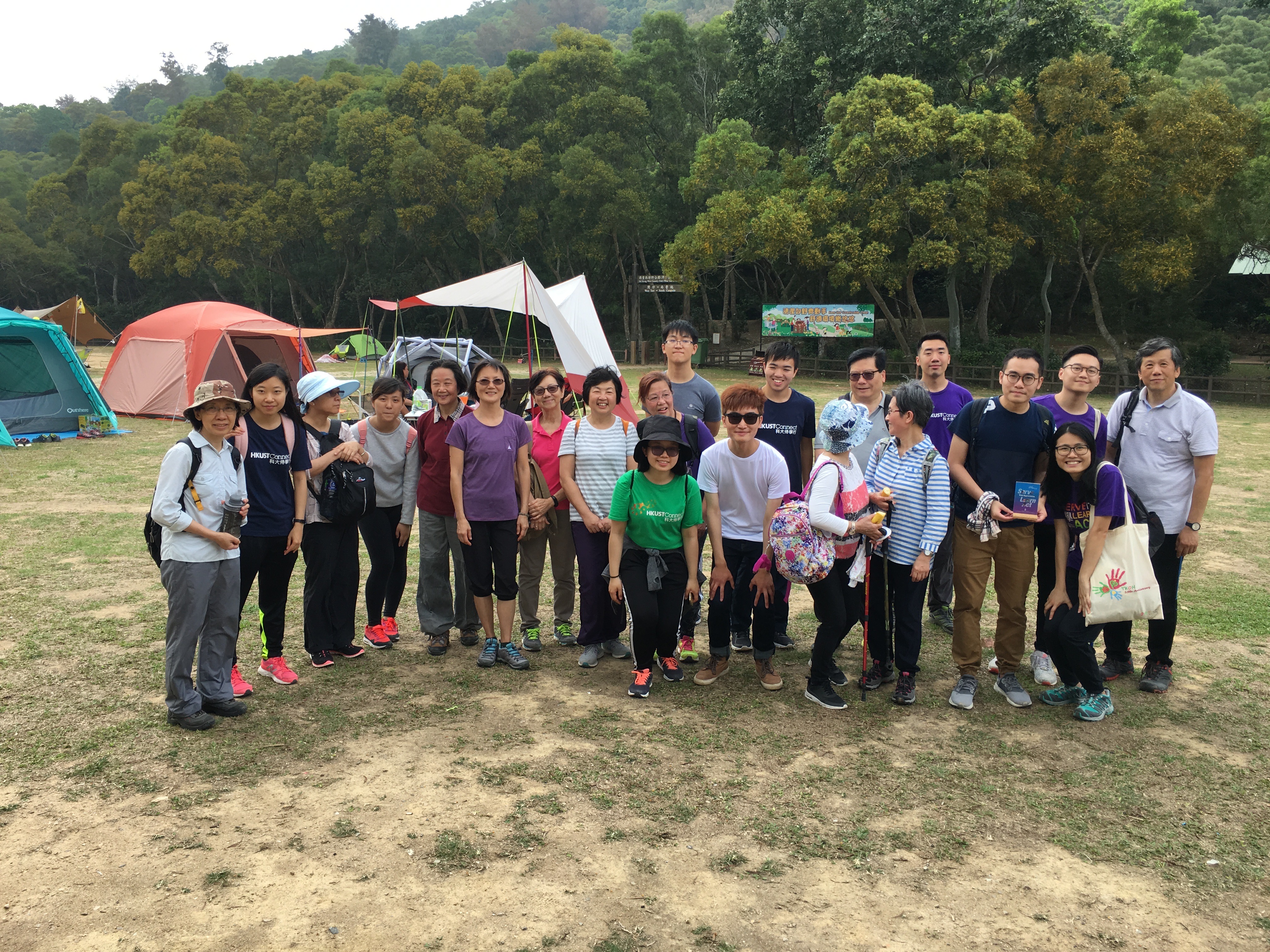 It is group photo time!