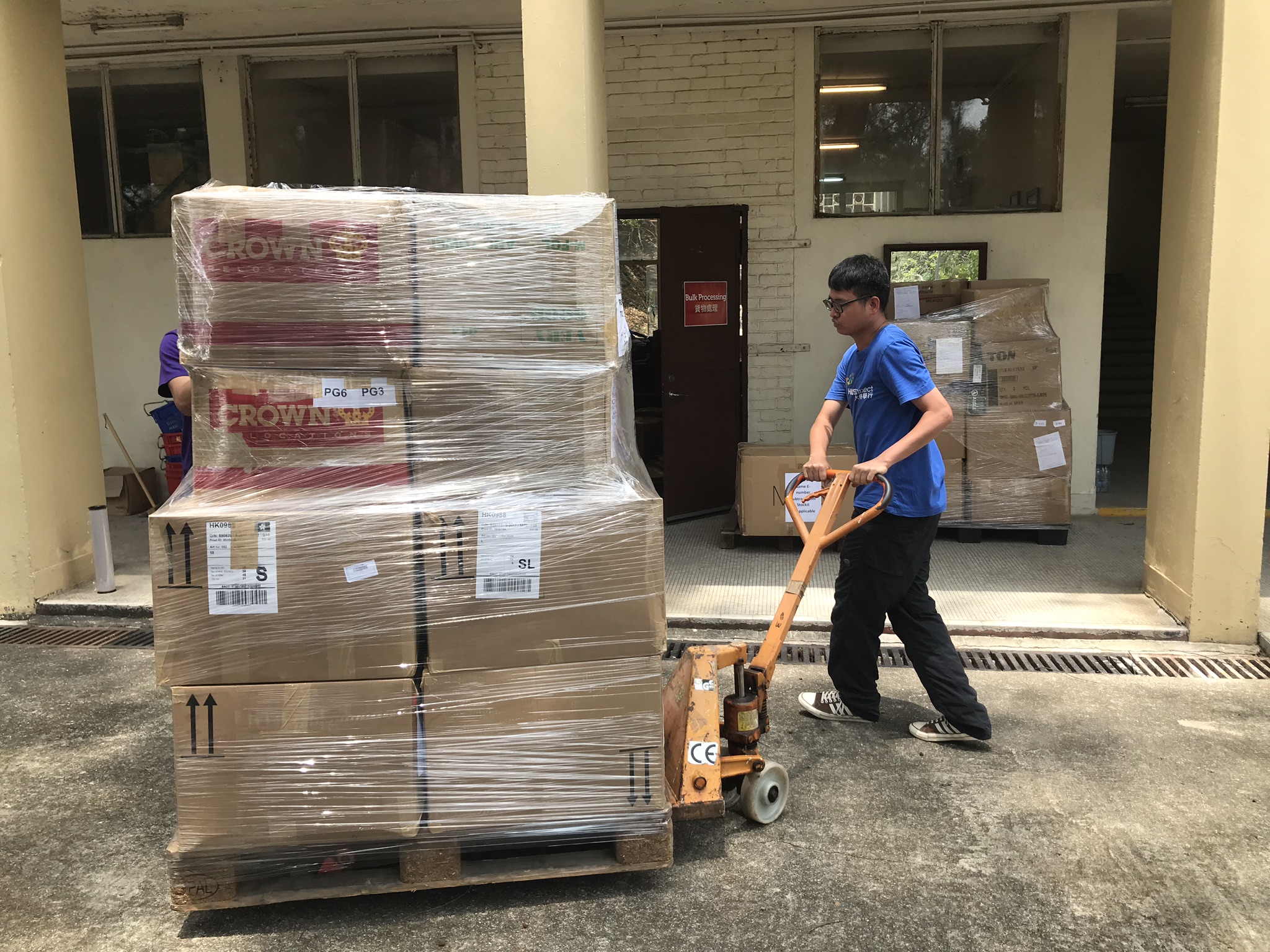 Packing and delivering goods