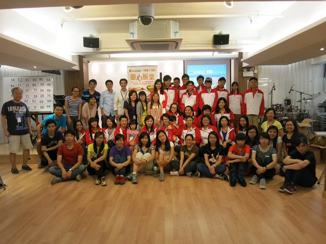 It was great to join hands with volunteers from the Maxim's Group to serve the children and families together!