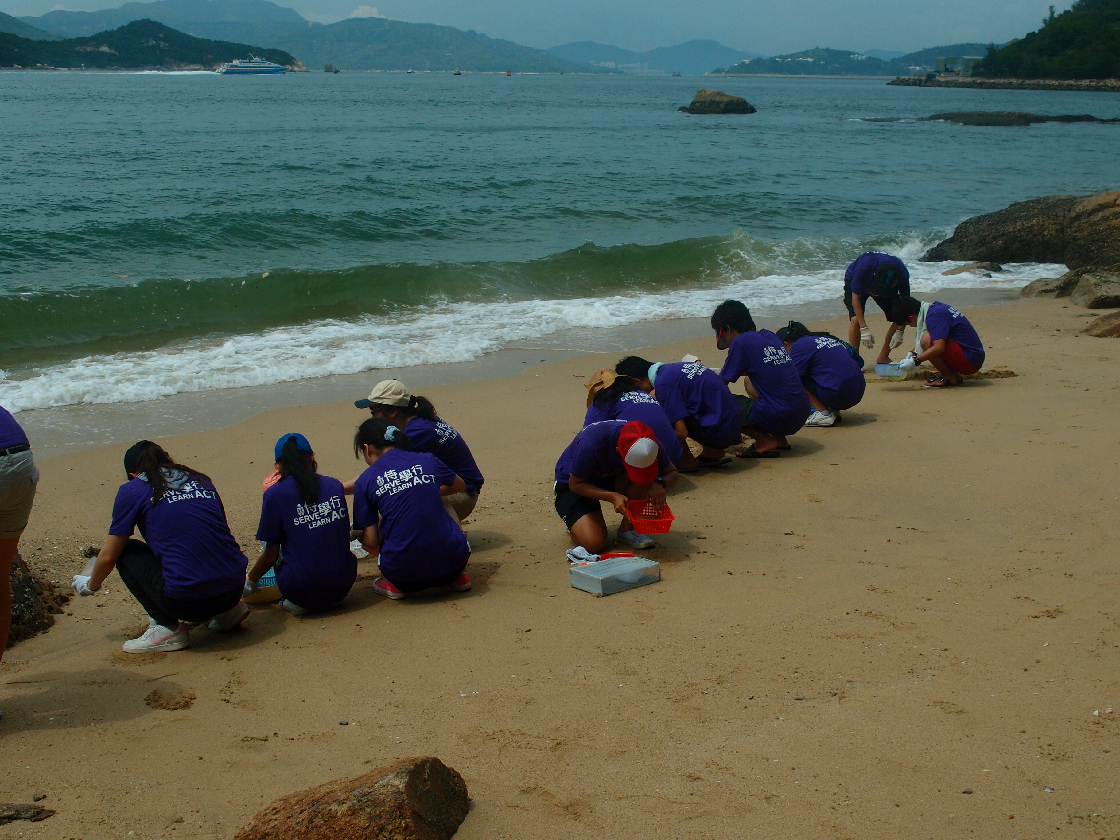 Let's clean up the Cheung Chau beach!	