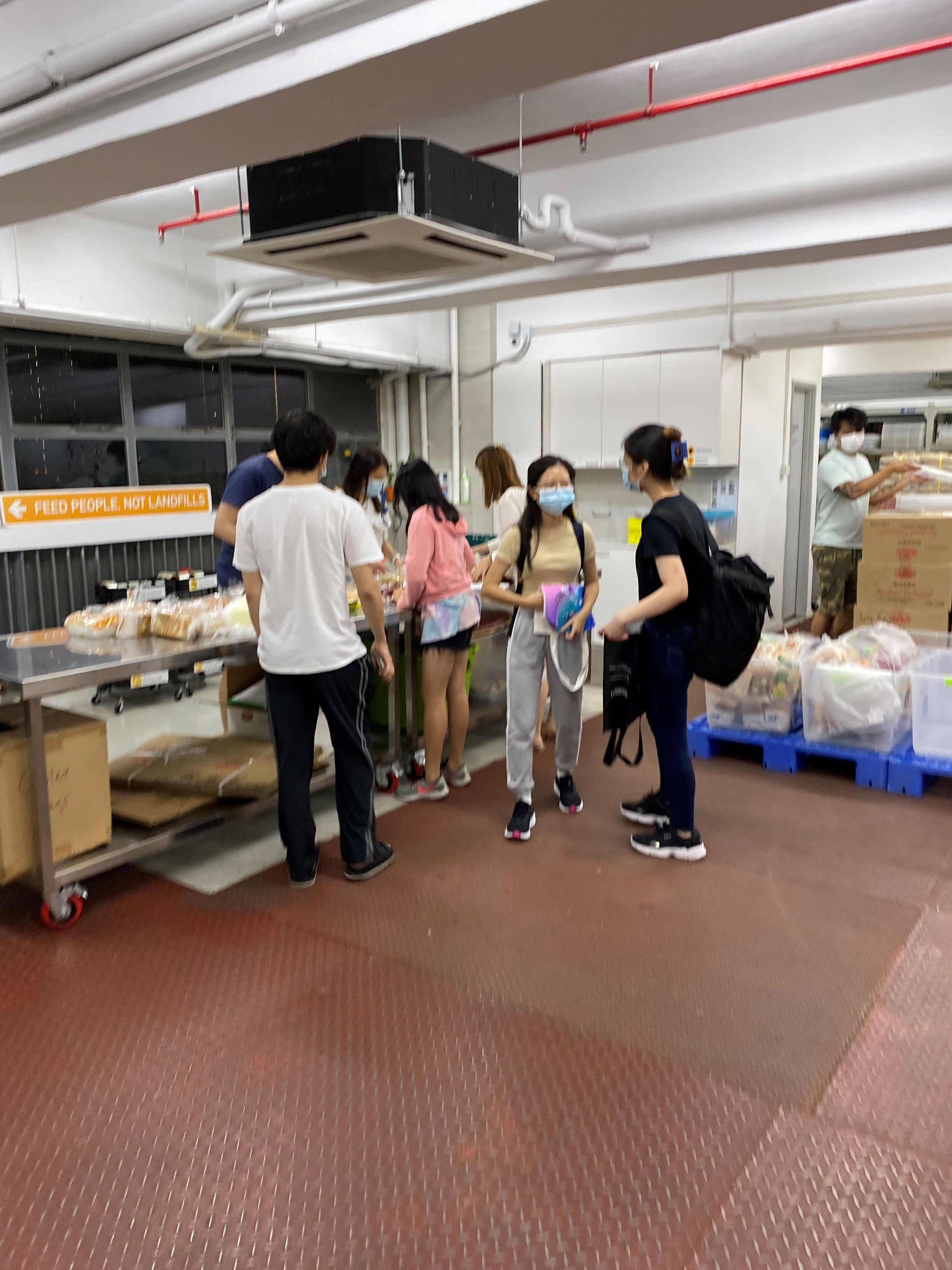 Volunteers are counting how much bread they have collected!