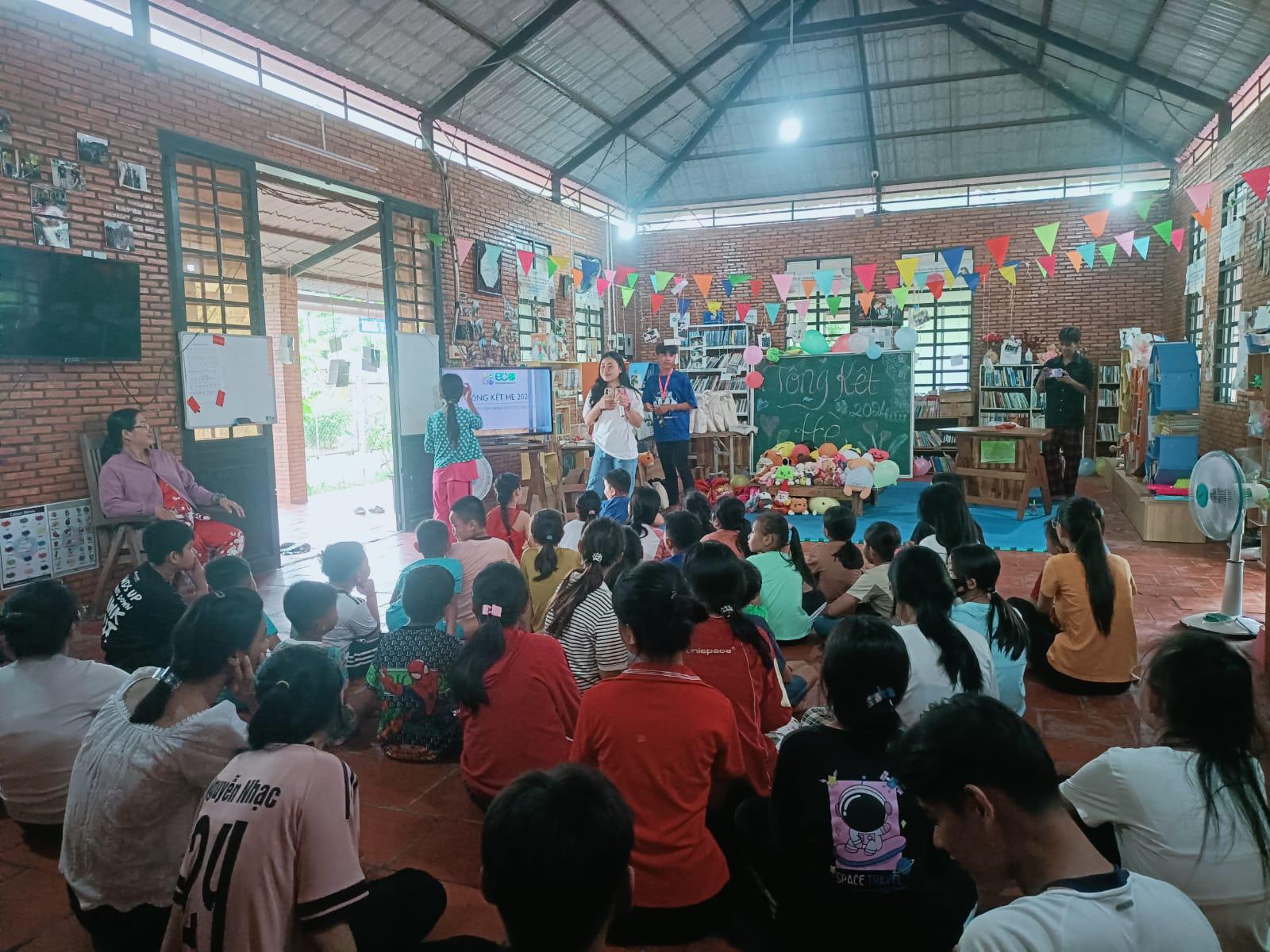 Volunteers were teaching the local children