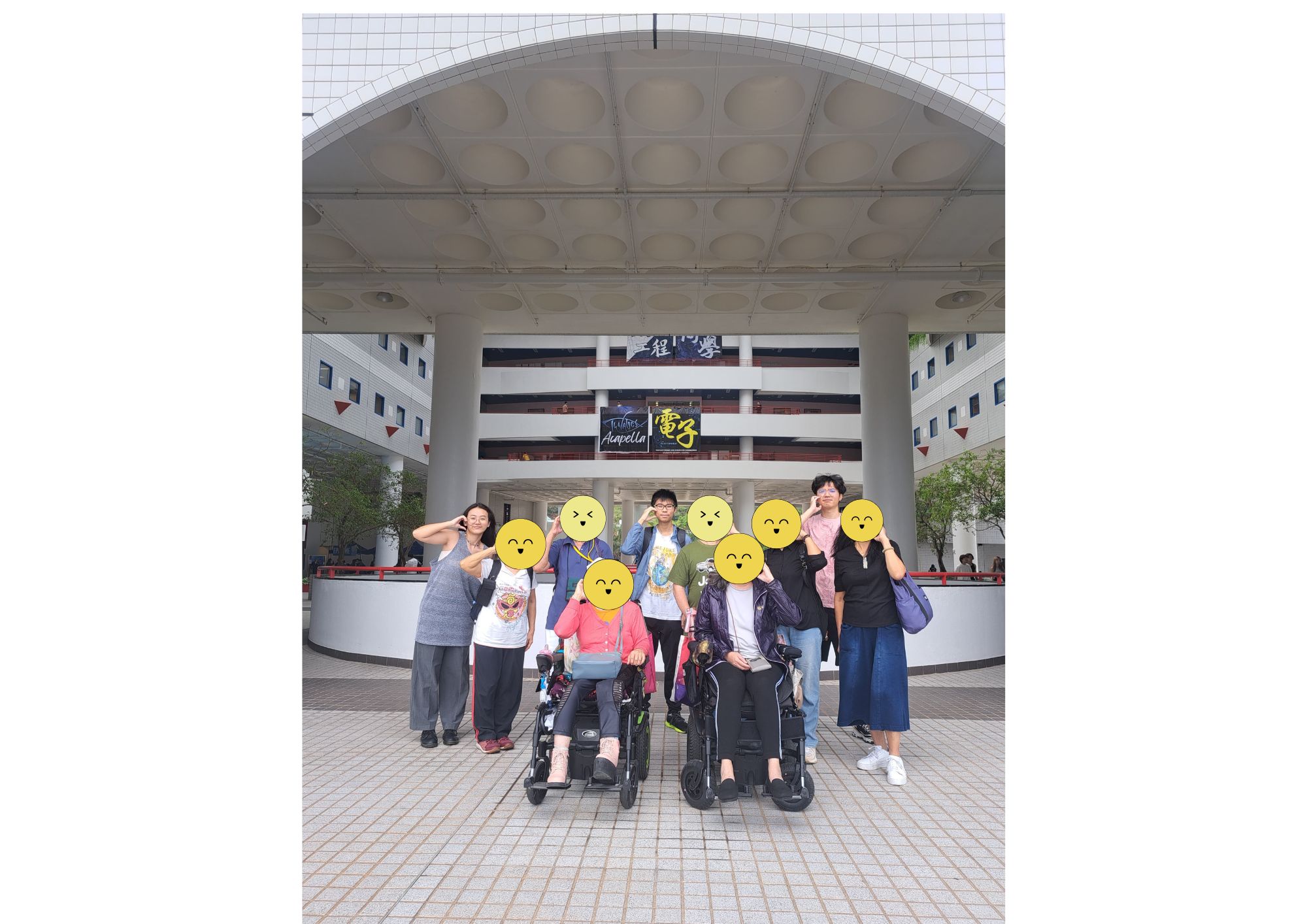 Our volunteer guiding the group to the open area at the Atrium, showcasing the main facilities around the entrance