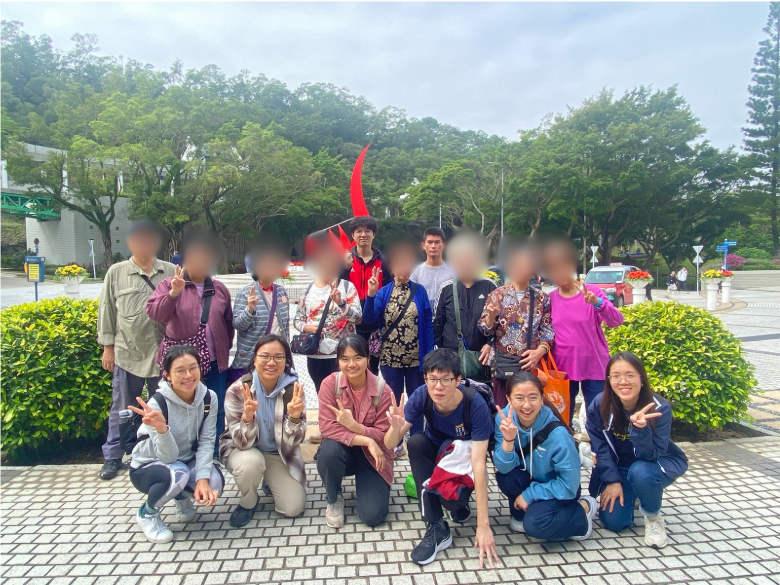 Group photo of volunteers and elderly