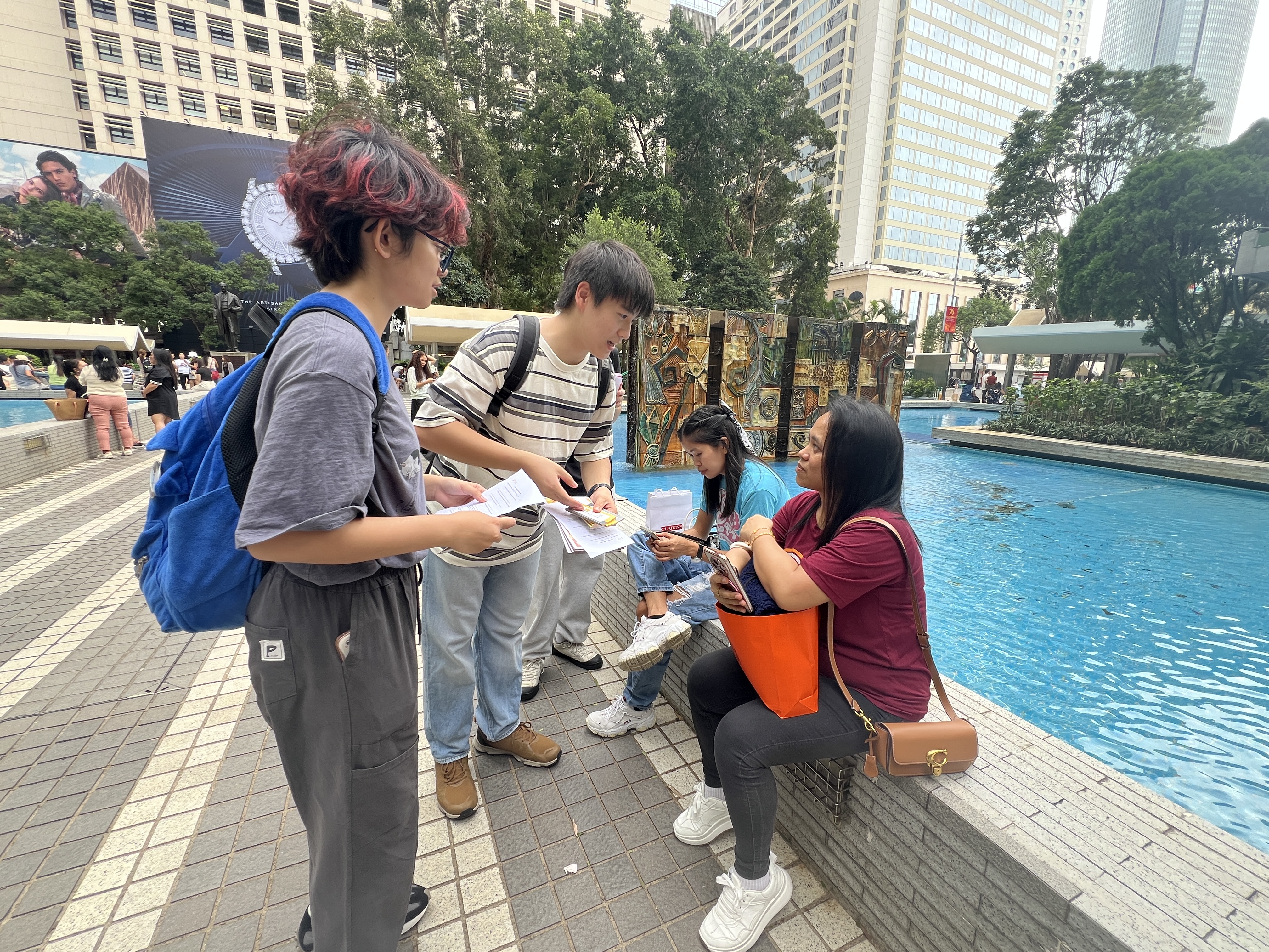 Volunteers engaging in meaningful conversations with migrant domestic workers