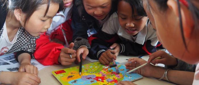 childing learning the china map