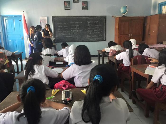 Conducting teaching sessions in school