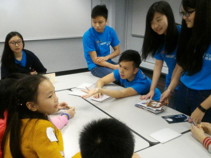 Learning about Hong Kong culture in English