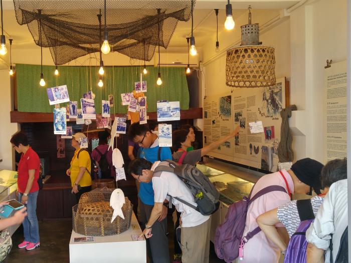 Exploring the fishery culture of the village together