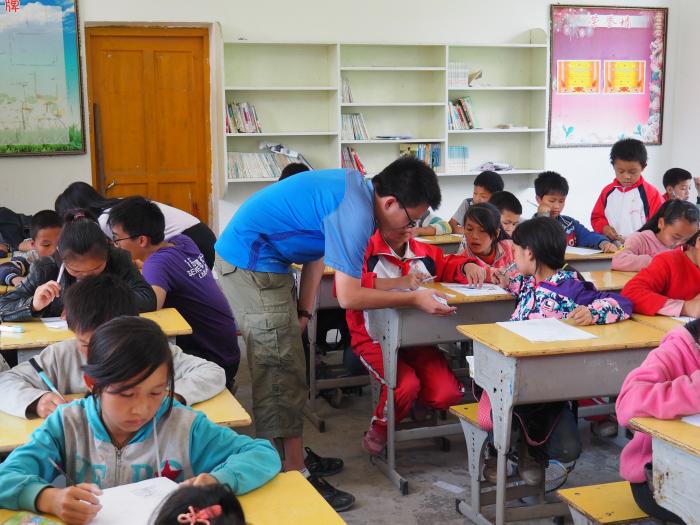 Volunteers conducting need assessment to understand the lives of the children