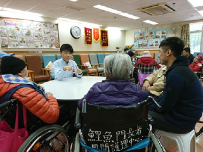 Volunteers and elders having a good time!