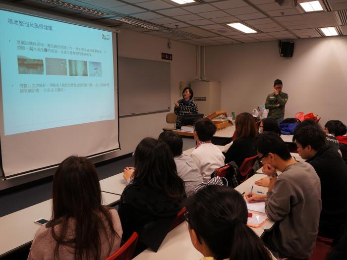 Staff from Dulux conducting a training workshop for our volunteers