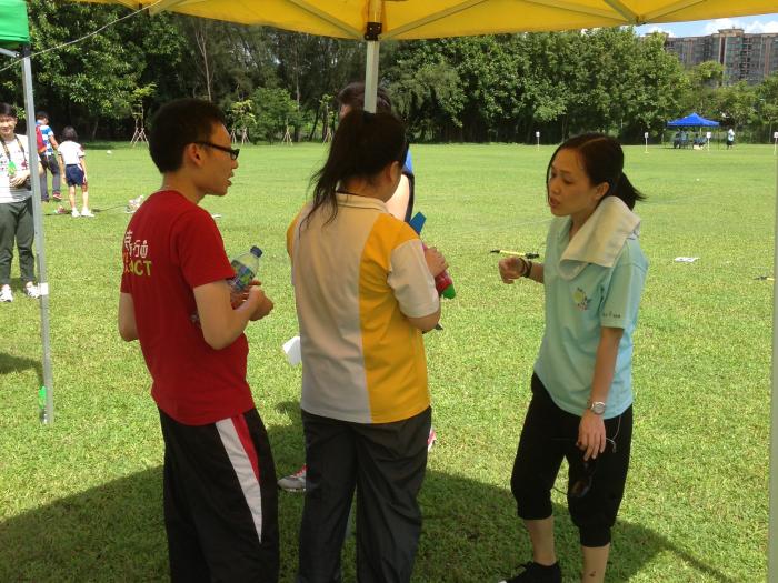 The staff conducting the briefing session to our volunteers