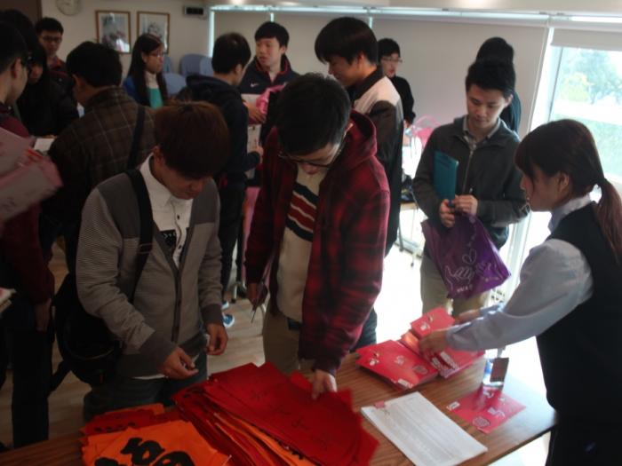 Volunteers packing up for the visit