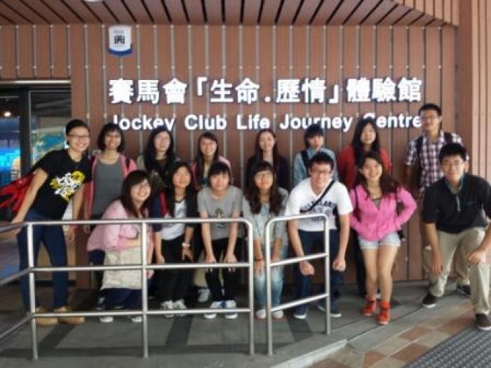 Everyone enjoying the day to experience the meanings of "life and death"