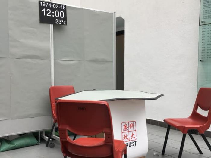 interview table mock up