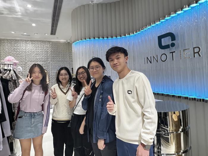 Students visiting INNOTIER