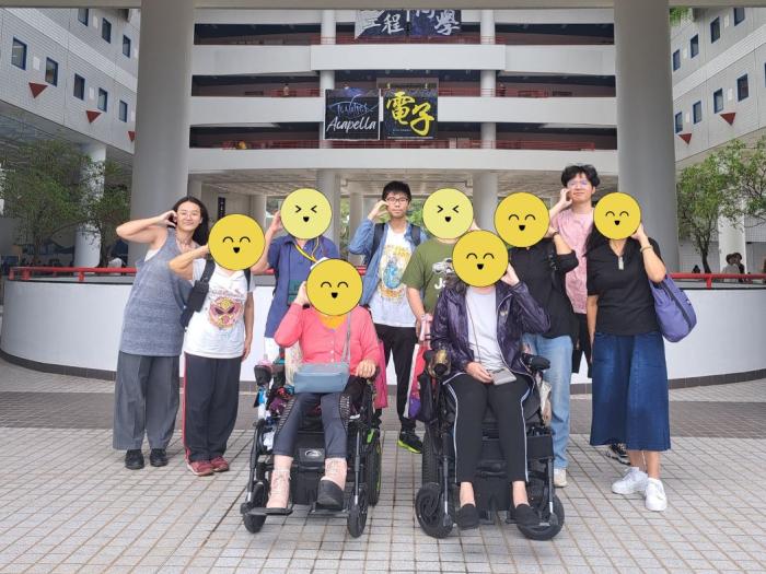 Our volunteer guiding the group to the open area at the Atrium, showcasing the main facilities around the entrance