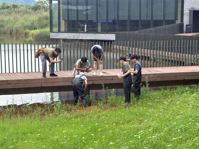 Students collecting sample at Integral