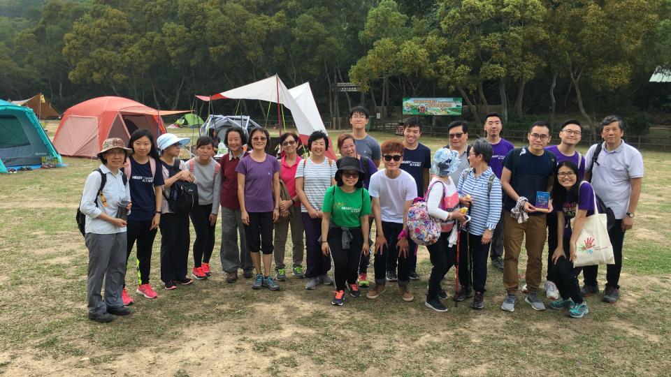 It is group photo time!