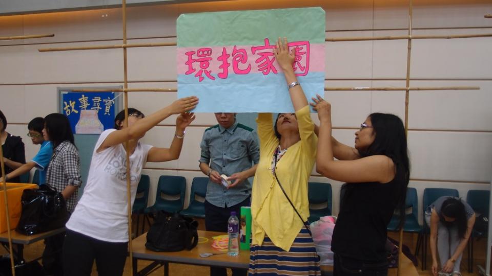 Setting up the game booth