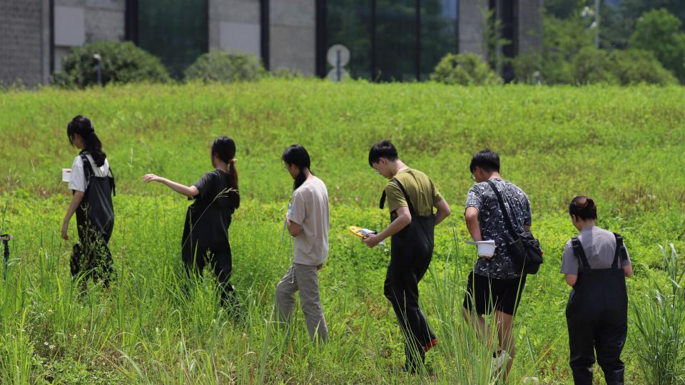 Students going to a different location to gather data