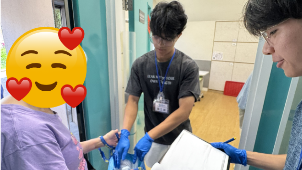 Volunteers delivering groceries to elderly residents