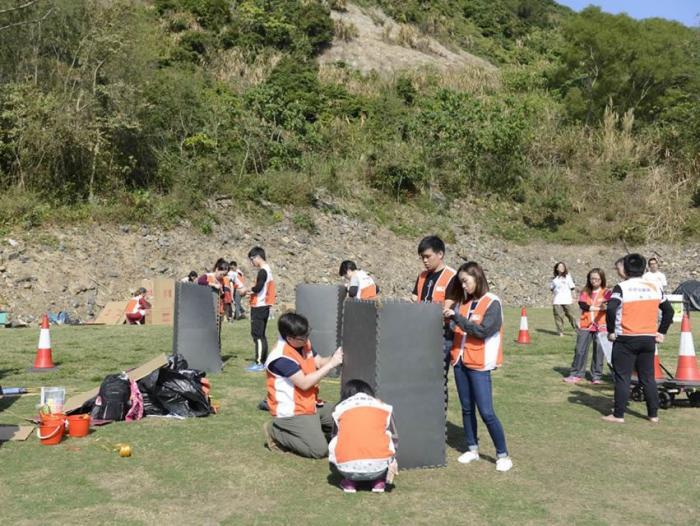 Volunteers preparing for the game session