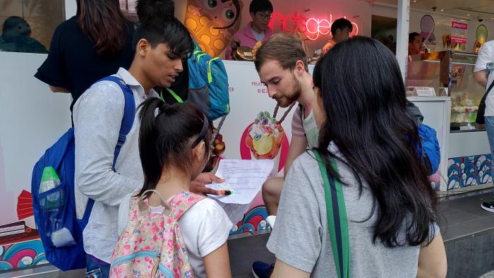 Learn English through chatting with foreigners.