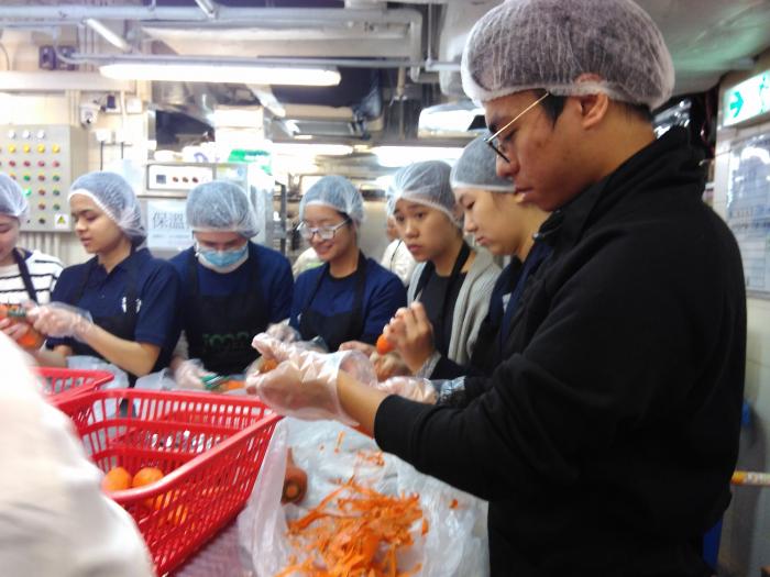 Volunteers are helping out