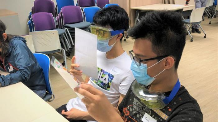 Students joining the elderly simulation activities