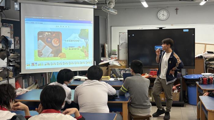 Volunteer sharing various resilience interventions to secondary school students